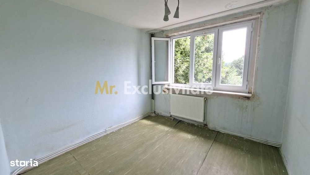Apartament 4 camere Nord ,Etaj 3 la Poarta Scolii nr 14 — fotografia 3