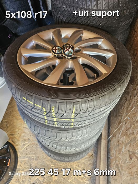 Vand jante r17 original  alfa romeo