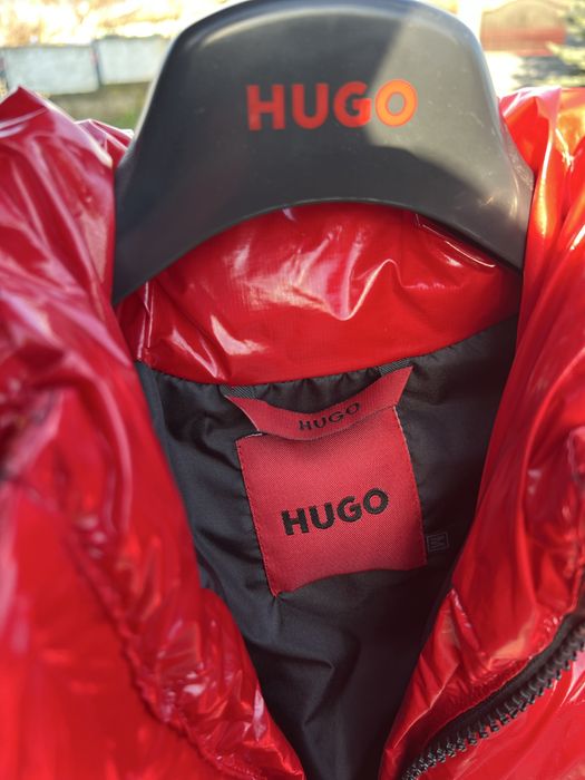 Geaca Hugo Boss,noua cu eticheta!