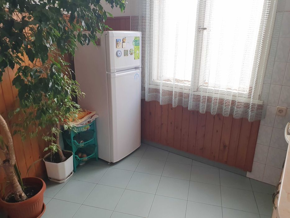 Продава се Четиристаен апартамент в Казанлък - 120 кв.м за 931 €/кв.м - Снимка #19