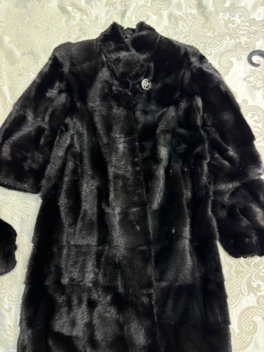 Продам норковую шубу