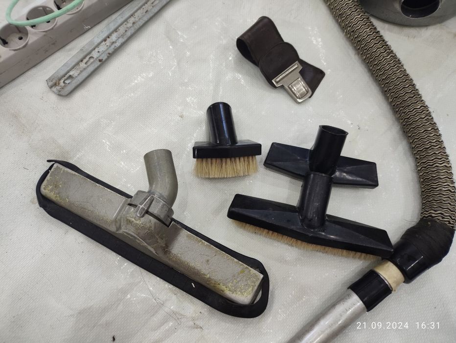 Продам советские пылесос Уралец