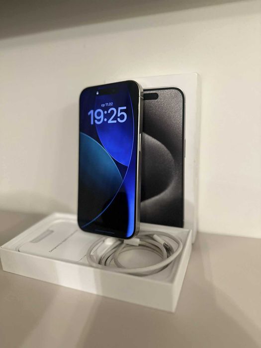 iPhone 15 Pro в гаранция, White Titanium
