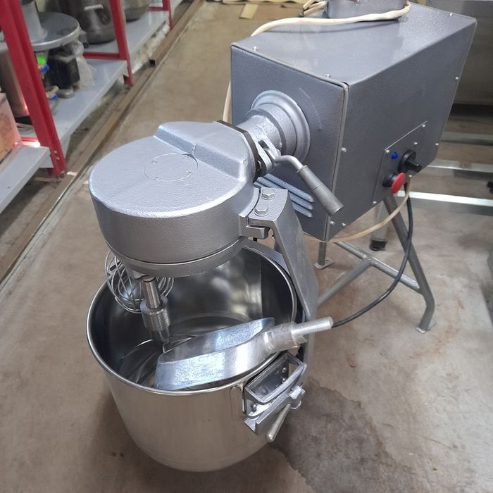 Мясорубка и взбивалка