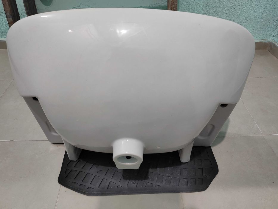 Мивка  с конзола за бяня/WC