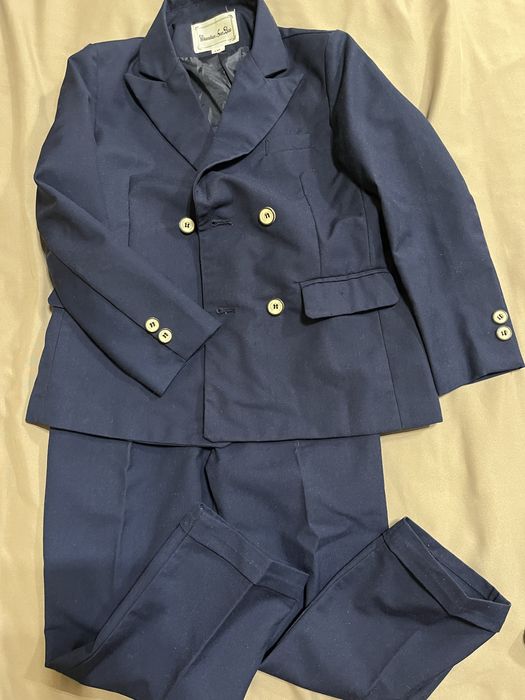 Классический костюм на мальчика