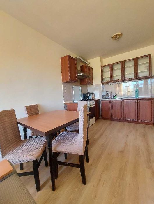 Дава се под наем Двустаен апартамент в Бургас, Изгрев - 56 кв.м за 204 € - Снимка #3