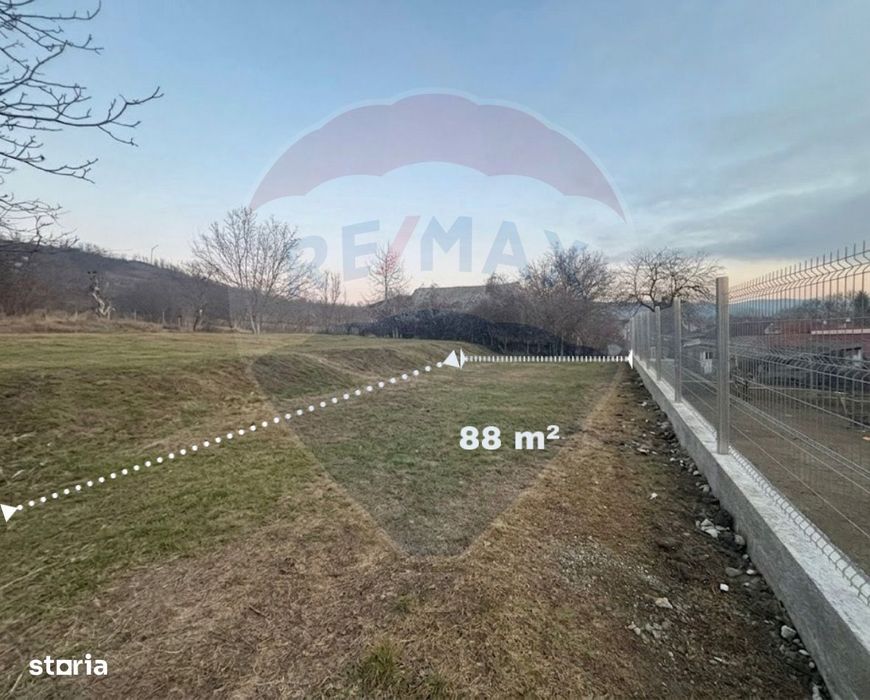 Teren 2.456 mp com. Buhoci / DJ Strada Punții