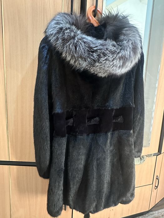 Продам шубу норковую