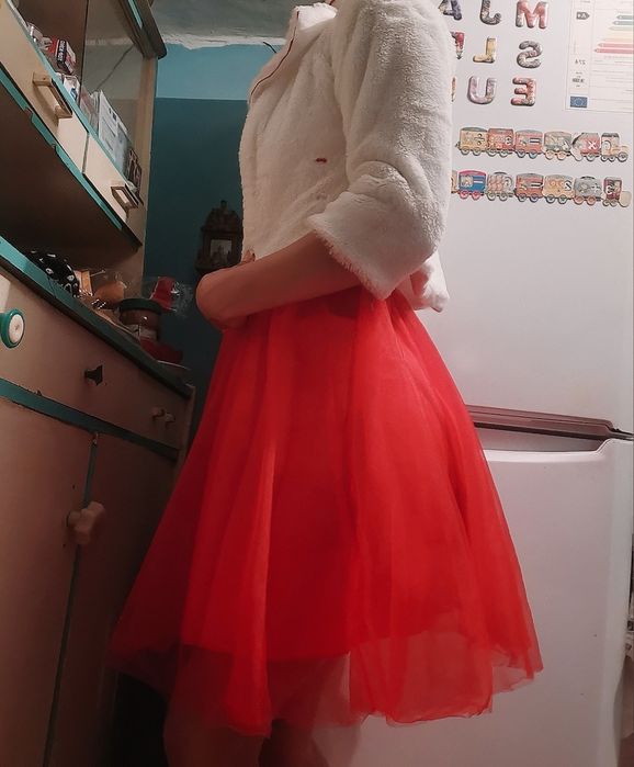 Rochie roșie/galbenă ocazie+blăniță,gene,ruj