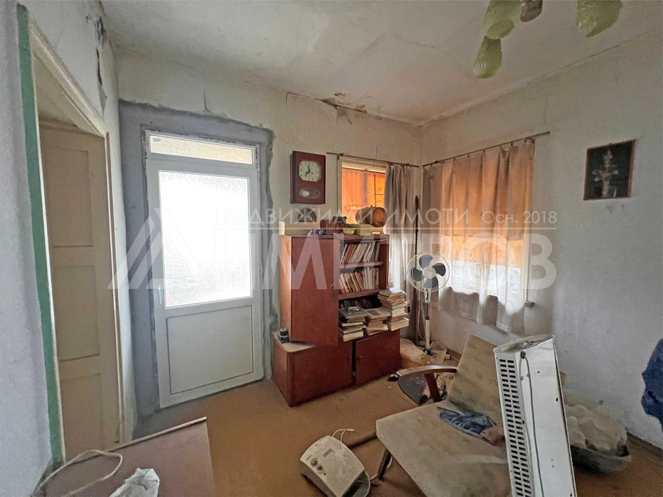 Продава се Къща в Нови пазар - 174 кв.м за 258 €/кв.м - Снимка #5