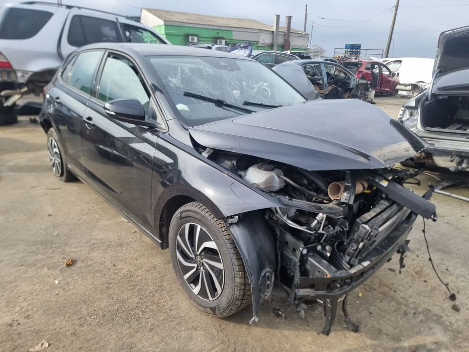 bara spate armatura haion portbagaj stop tripla oglinda usa portiera dreapta  motoras stergatoare macara geam broasca stanga dreapta fata spate spira volan ceasuri bord  panou clima navigatie scaune fata bancheta spate  VW Polo AW an 2023, motor 1.0 tsi 9