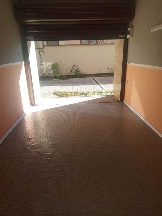 Гараж-партер, Люлин 9