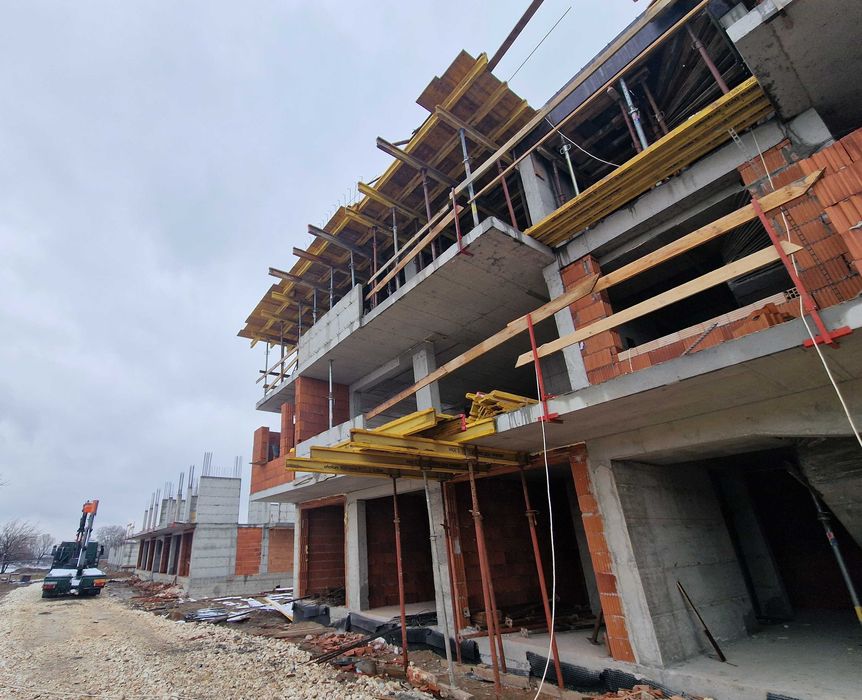 Продава се Тристаен апартамент в Пловдив, Прослав - 104 кв.м за 1102 €/кв.м - Снимка #2