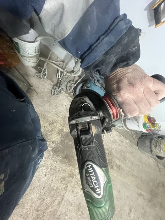 Продам балгарка оргинал японский Hitachi G12SR3