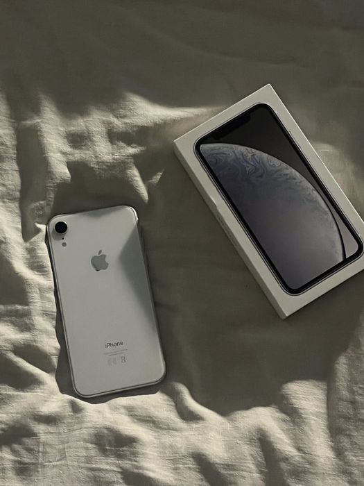 iphone xr   64gb
