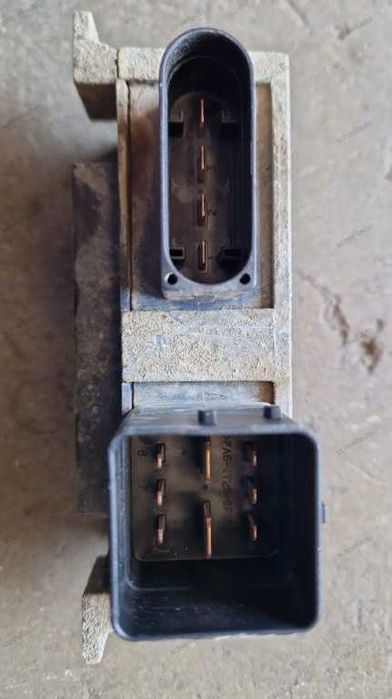 Releu bujii Renault Trafic 2007 cod 8200558438-A