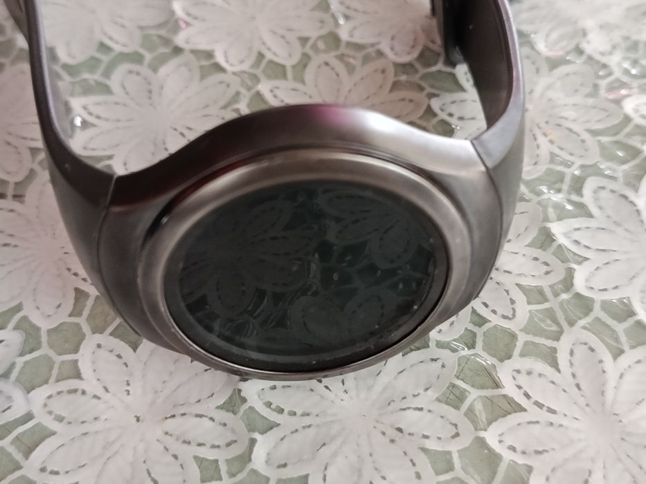 часы Samsung gear s2