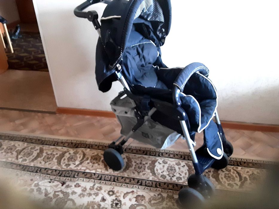 Коляска детская прогулочная