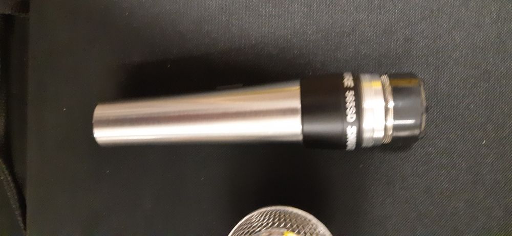 doresc sa vand un microfon shure 565 sd nou pentru suna de 6oo de roni...mai multe informații  despre acest microfon la 0720119049