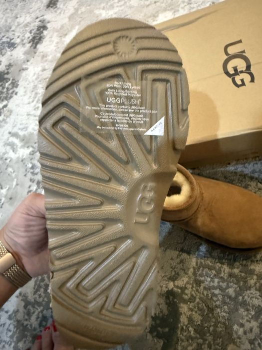 Ghete ugg noi noute niciodata incaltate (zara next adidas)