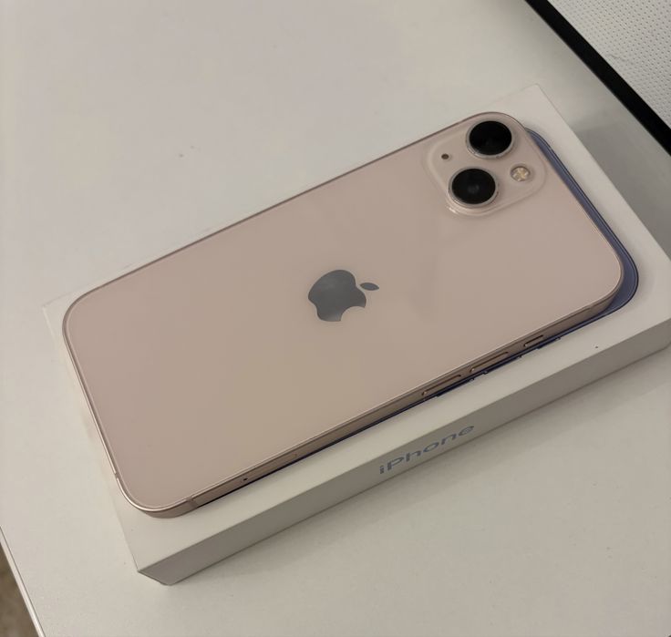 iphone 13 stare impecabil