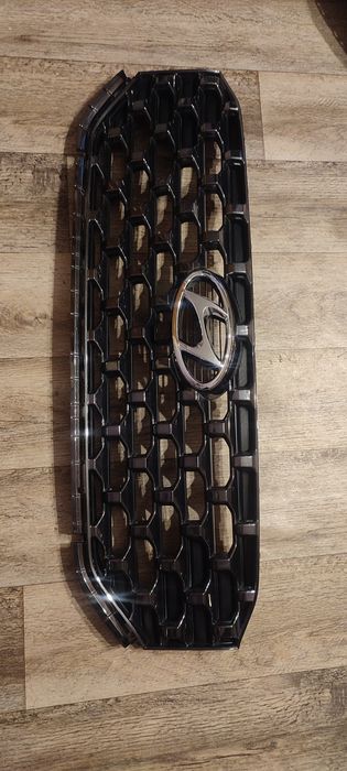 Решетка радиатора Hyundai Santa Fe