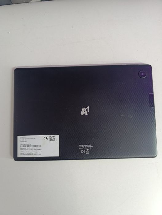 Tableta 10 inch firma A1 tcl cu android 10 și 32gb intern 2gb ram