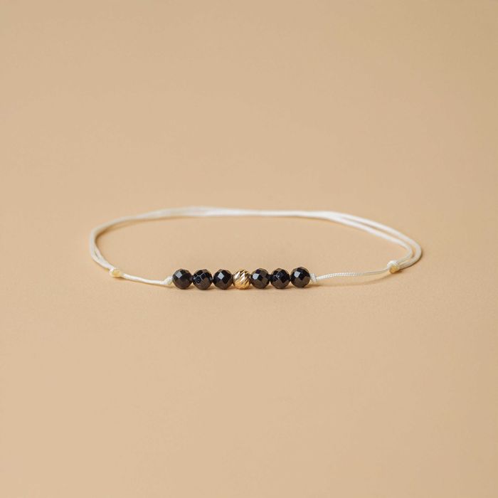 Премиум подаръчна кутия според зодията с гривна с 14К злато