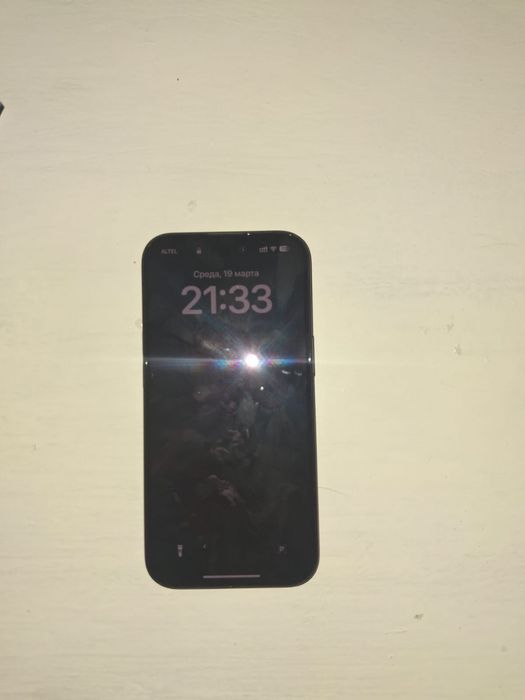 iPhone 15 128gb.