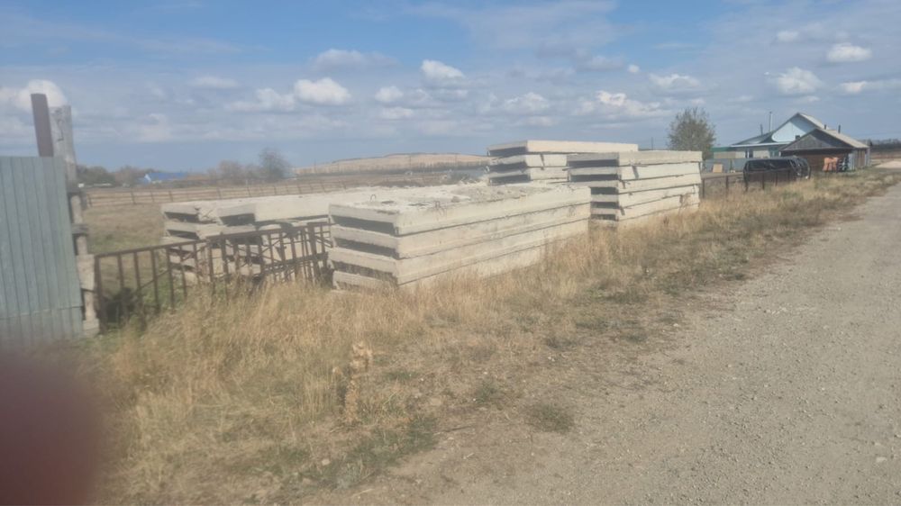 Продам Плиты 45 штук