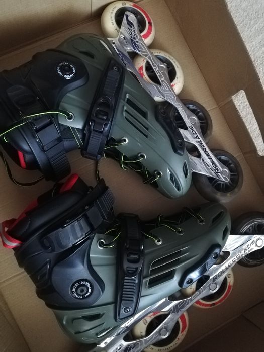 Role freeride HardBoot Kaki masura 40 roti Powerslide Bucuresti ...