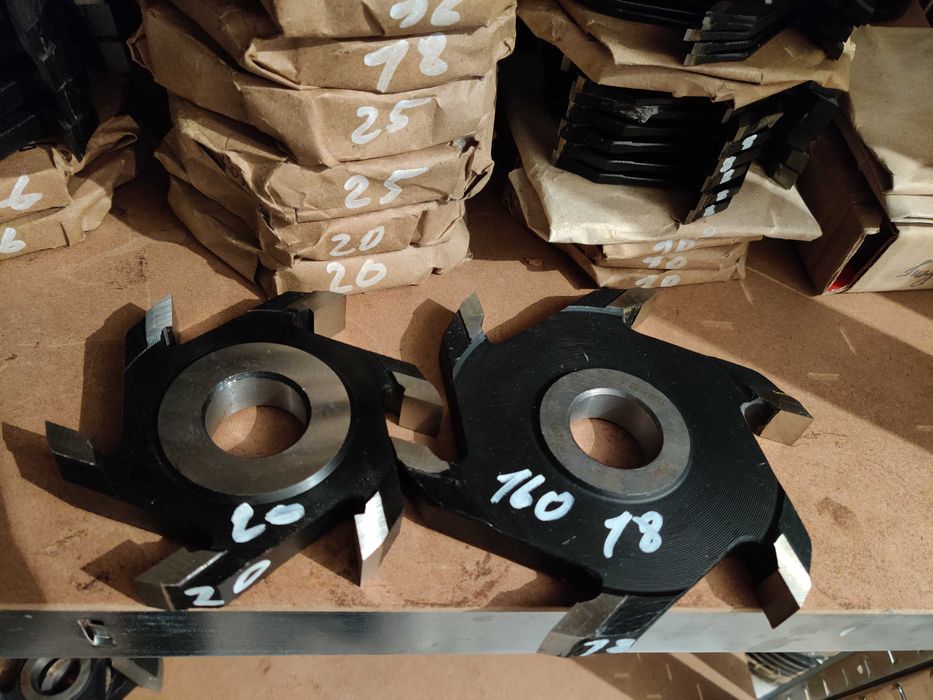Freza dreapta fals uluc 6 cutite diametru 125-160-180-200mm