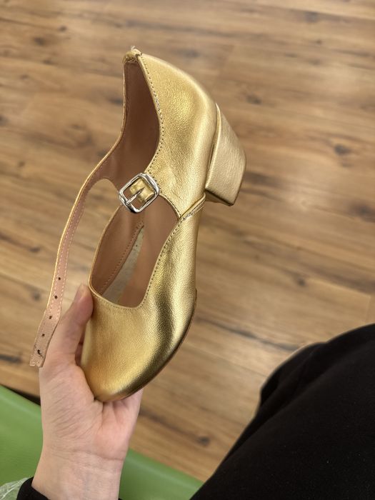 Народные туфли ,размер 34,35