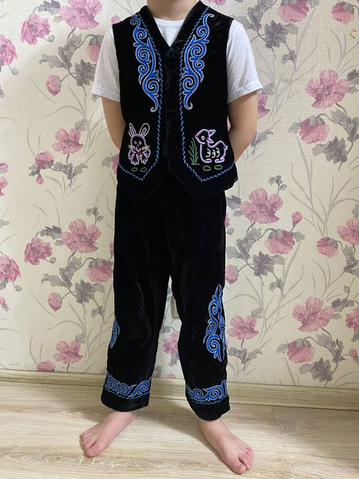 костюм национальный