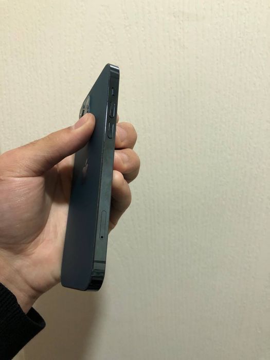 Iphone 12 pro telefoni