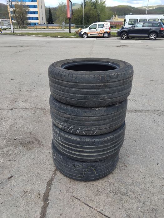 Гуми Fulda 255/55 R18 – комплект 4 бр. в отлично състояние
Продавам комплект от 4 броя гуми Fulda с размер 255/55 R18. Гумите са нов внос и са запазен