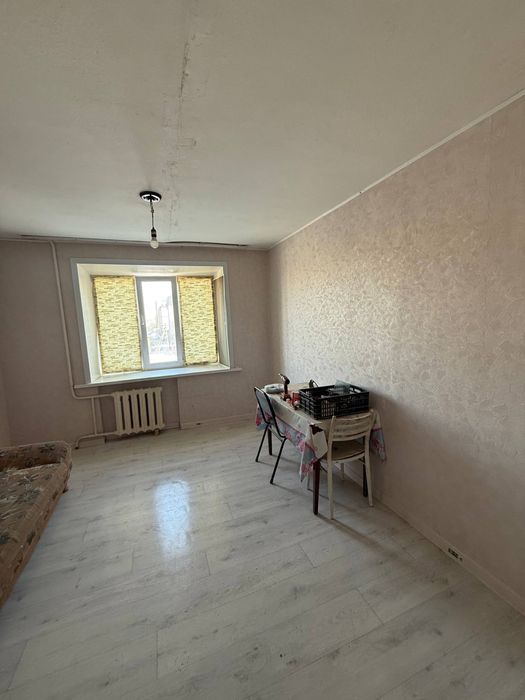 Продам 2 комнатную квартиру (комнаты)