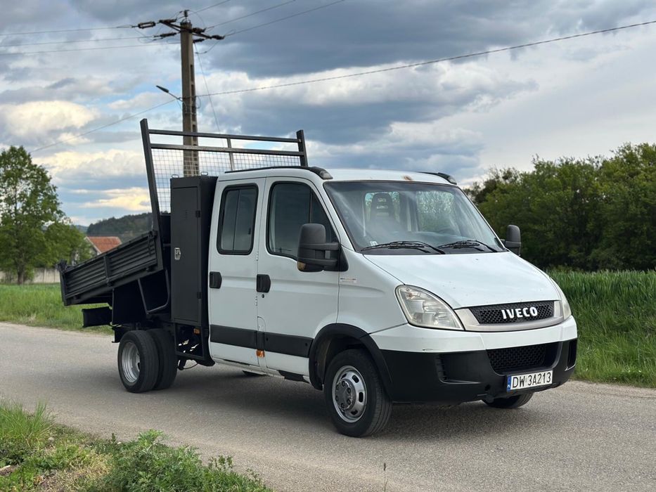 Iveco daily 2011 motor 3.0 basculabil  cu 7 locuri
