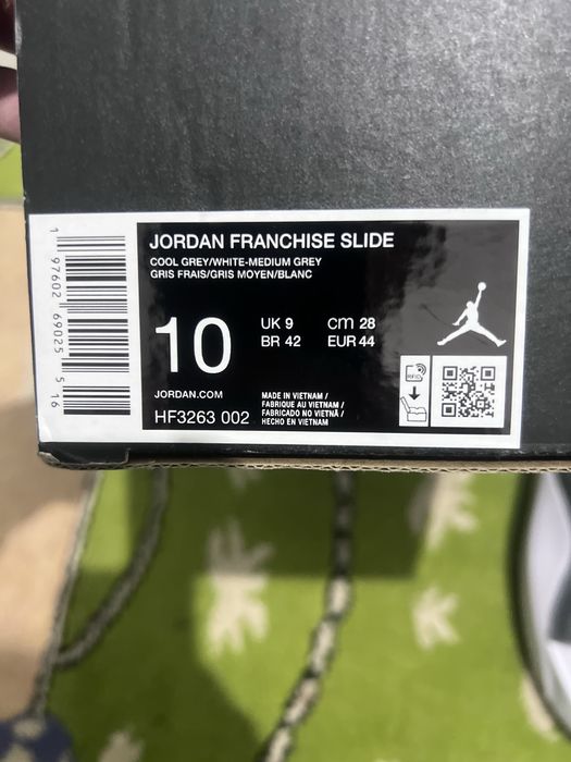 Jordan сланцы оригинал