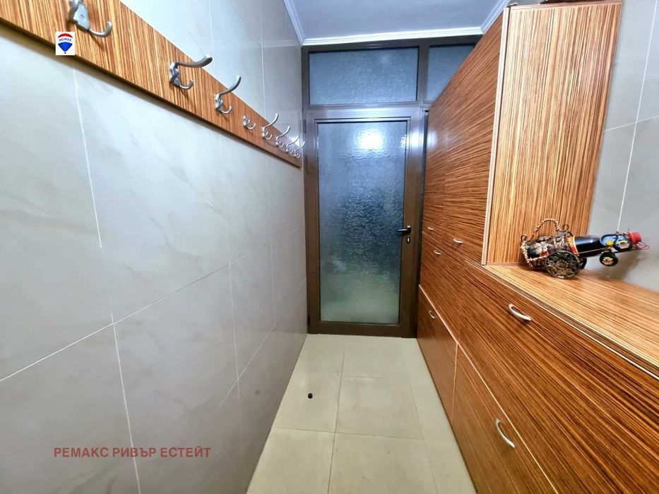 Продава се Тристаен апартамент в Русе, Възраждане - 86 кв.м за 1062 €/кв.м - Снимка #6