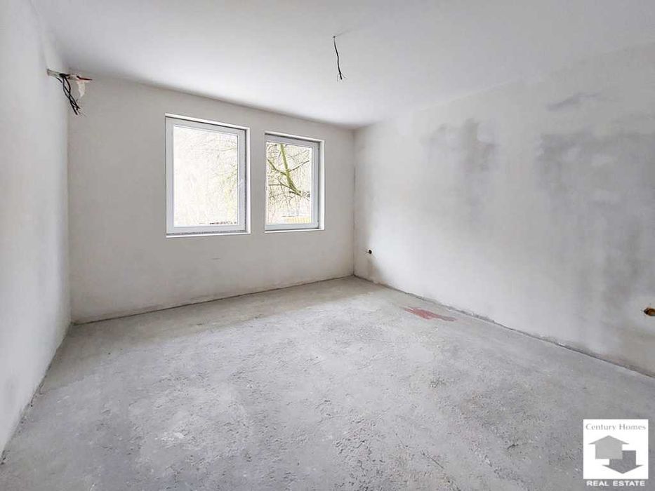 104768 Просторен апартамент с гледка към хълм Царевец, Велико Търново