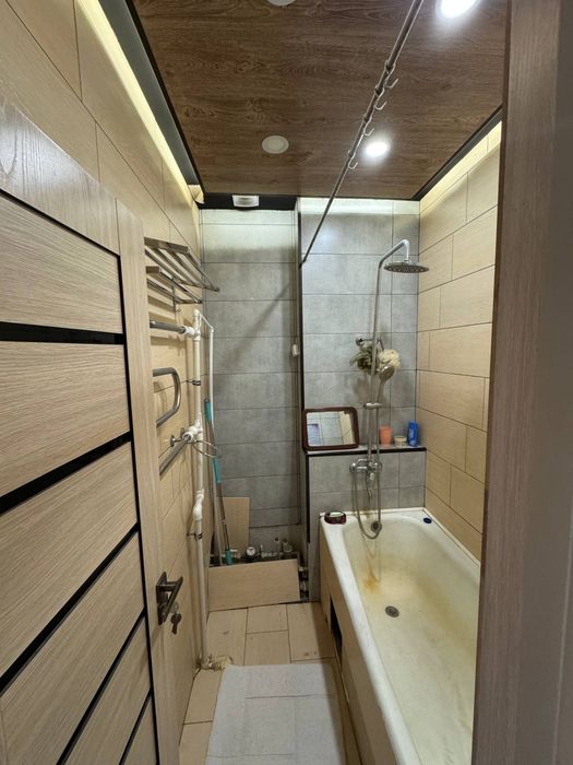 6-мкр.да жойлашган 2 хонали квартира ижарага берилади