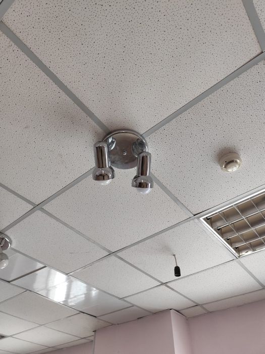 Продается люстра