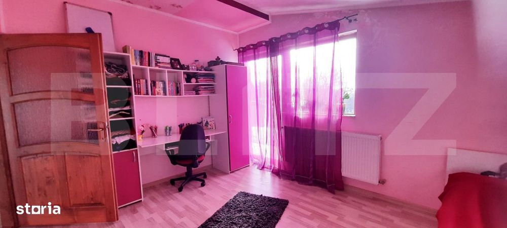 Casa de vanzare, 202 mp, zona Micro 17