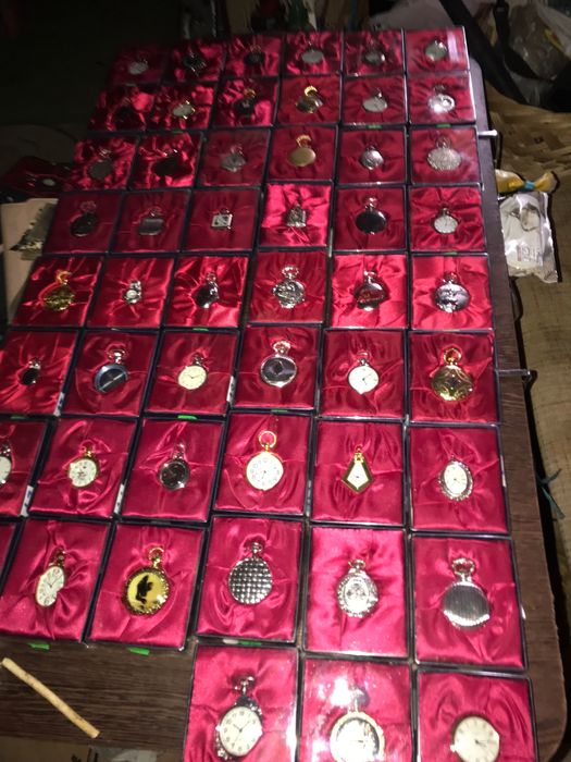 Colecție 60 ceasuri de epoca, din care placate cu aur 4, 5 cu argint