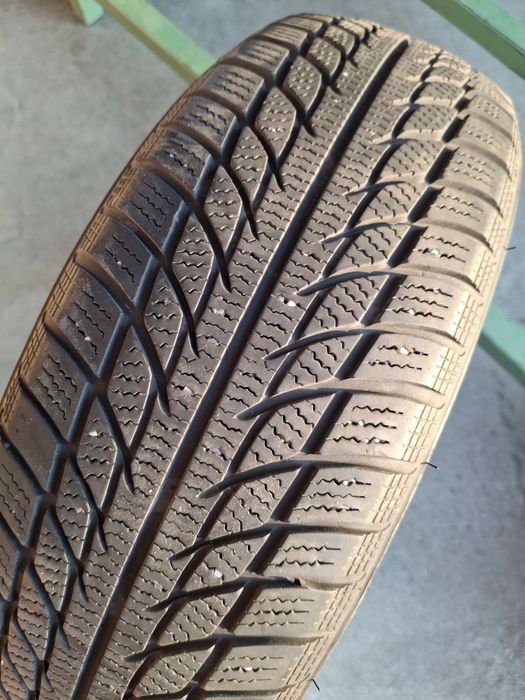 2 Anvelopele  de iarnă 185 65 r15 Goodride