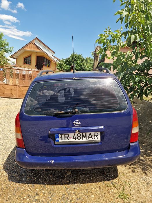 Opel Astra Caravan