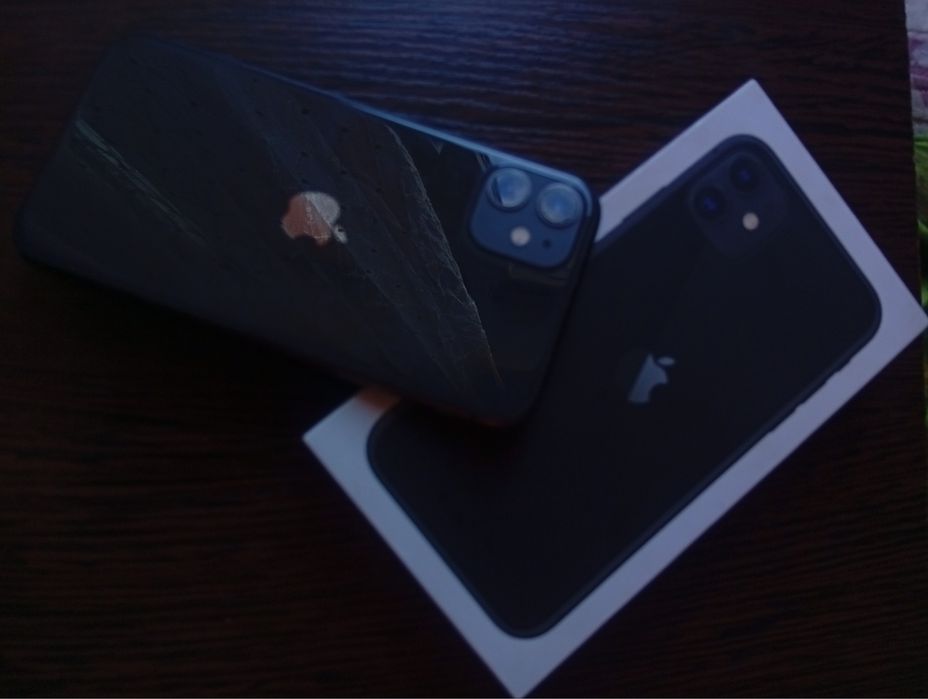 Продам iphone 11 64gb