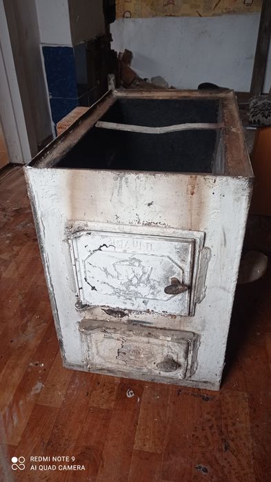 Продам печь выход с лева